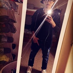 Meet your Posher, John